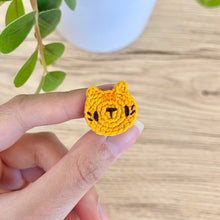 Load image into Gallery viewer, Orange Tabby Cat Pin

