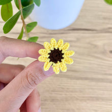 Load image into Gallery viewer, Sunflower Pin
